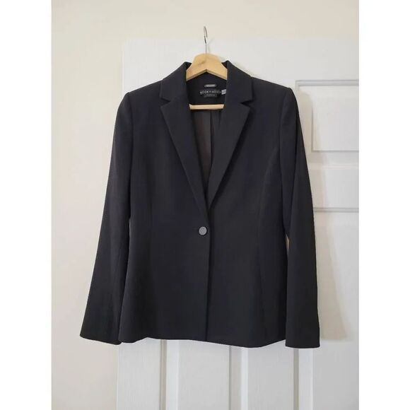 Alice and Olivia Black Classic One Button Blazer 2 - Picture 1 of 9